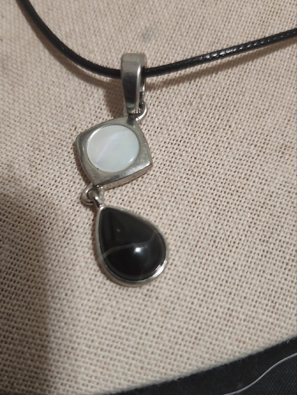 Handcrafted Eclipse Tear - Picture 5 of 5